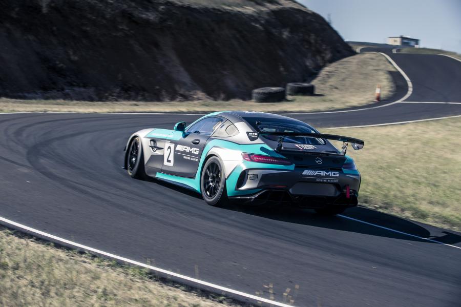  Mercedes-AMG GT4 (C190) 2017 года  (фото 24 из 43)